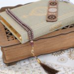 Coffret de luxe en bois pour homme : tapis de prière, chapelet, Coran et marque page