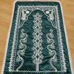 Tapis de prière islam en velours brodé vert