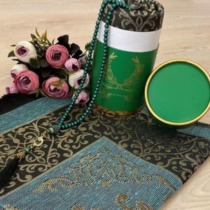 Coffret vert : tapis de prière et chapelet