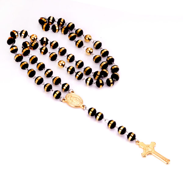 Chapelet catholique en perles en métal noires et dorées avec un médaillon de ma vierge marie et une croix dorée