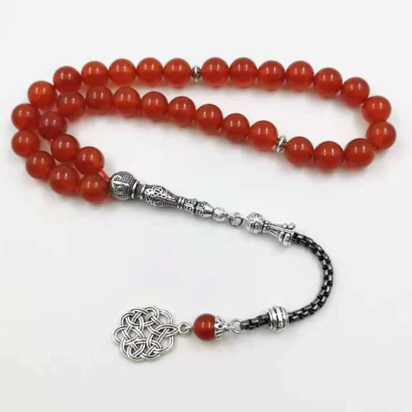 Magnifique chapelet 99 perles en Agate (pierre semi-précieuse) rouge. Motif Tasbih argenté