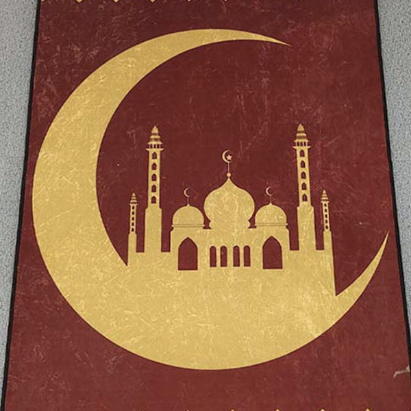 Tapis de prière rouge grande mosquée