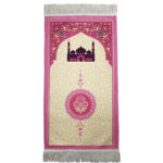 Tapis de prière pour enfant rose avec un motif de mosquée.