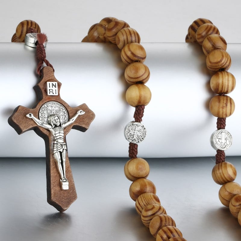 Chapelet catholique croix en bois marron foncé